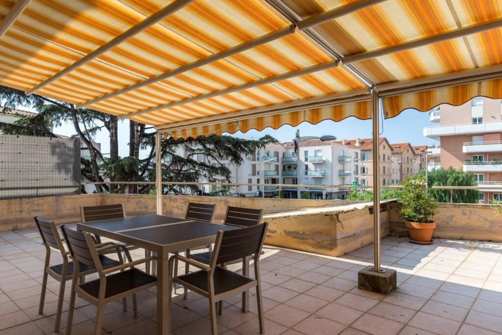 Appartement Grande Terrasse A Cote Monaco & Plage Saint-Antoine  Luaran gambar
